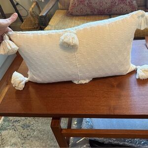 Archive New York Natural White Antigua Pillow